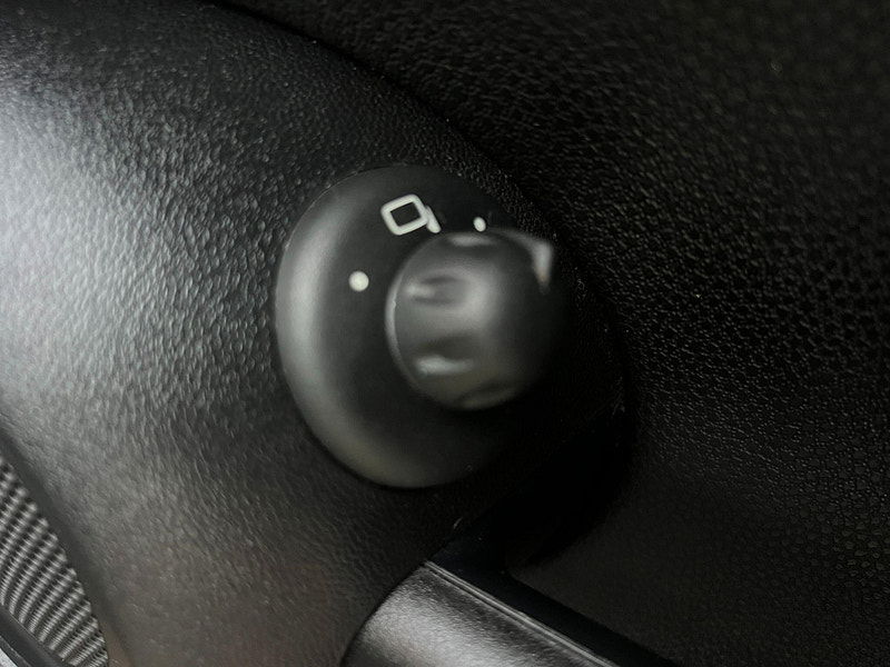 MINI Clubman 1.6 Cooper Auto Euro 6 5dr 5dr Automatic 2025