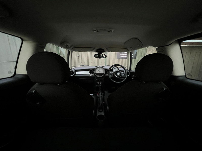 MINI Clubman 1.6 Cooper Auto Euro 6 5dr 5dr Automatic 2025