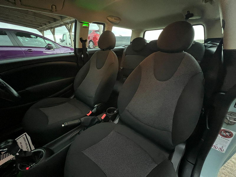 MINI Clubman 1.6 Cooper Auto Euro 6 5dr 5dr Automatic 2025