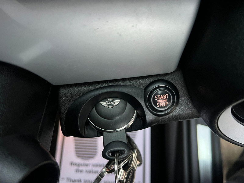 MINI Clubman 1.6 Cooper Auto Euro 6 5dr 5dr Automatic 2025