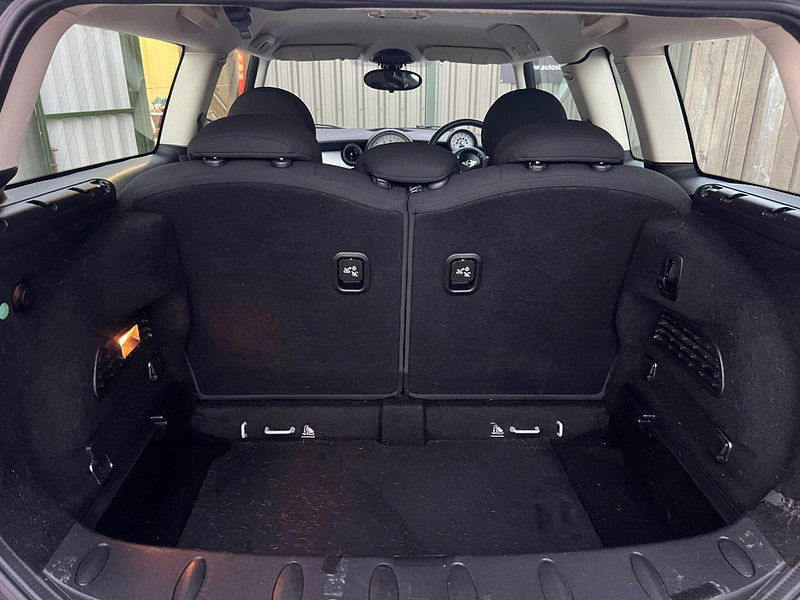 MINI Clubman 1.6 Cooper Auto Euro 6 5dr 5dr Automatic 2025