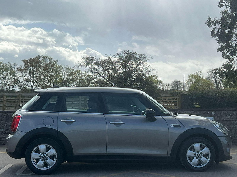 MINI Hatch 1.5 Cooper D Euro 6 (s/s) 5dr 5dr Manual 2026