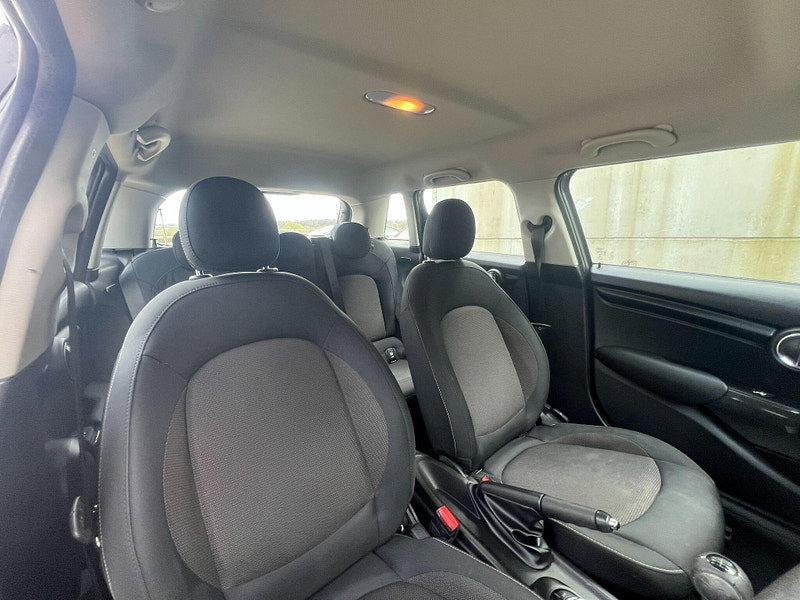 MINI Hatch 1.5 Cooper D Euro 6 (s/s) 5dr 5dr Manual 2026