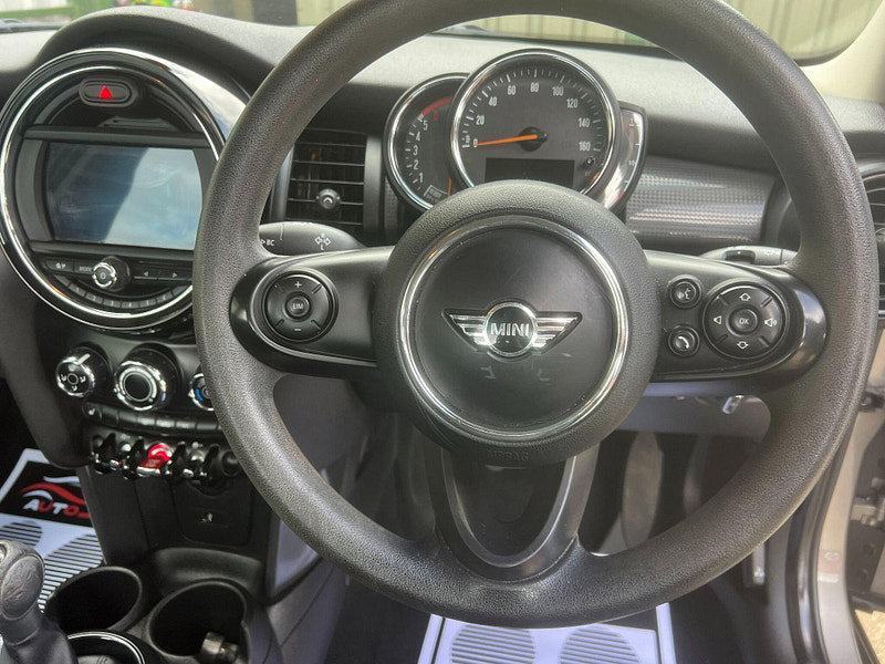 MINI Hatch 1.5 Cooper D Euro 6 (s/s) 5dr 5dr Manual 2026