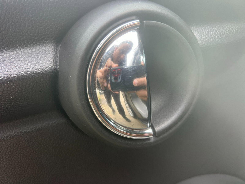 MINI Hatch 1.5 Cooper D Euro 6 (s/s) 5dr 5dr Manual 2026