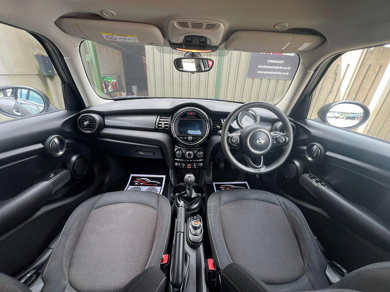 MINI Hatch 1.5 Cooper D Euro 6 (s/s) 5dr 5dr Manual 2026