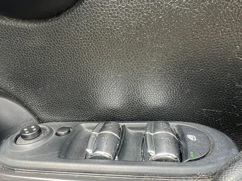 MINI Hatch 1.5 Cooper D Euro 6 (s/s) 5dr 5dr Manual 2026