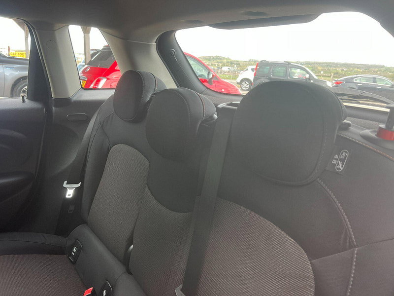 MINI Hatch 1.5 Cooper D Euro 6 (s/s) 5dr 5dr Manual 2026