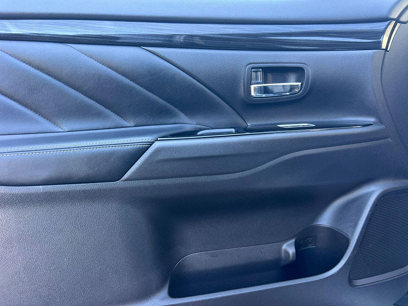 Mitsubishi Outlander 2.0h 12kWh GX4h CVT 4WD Euro 6 (s/s) 5dr 5dr Automatic 2025