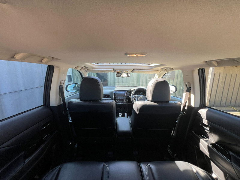 Mitsubishi Outlander 2.0h 12kWh GX4h CVT 4WD Euro 6 (s/s) 5dr 5dr Automatic 2025