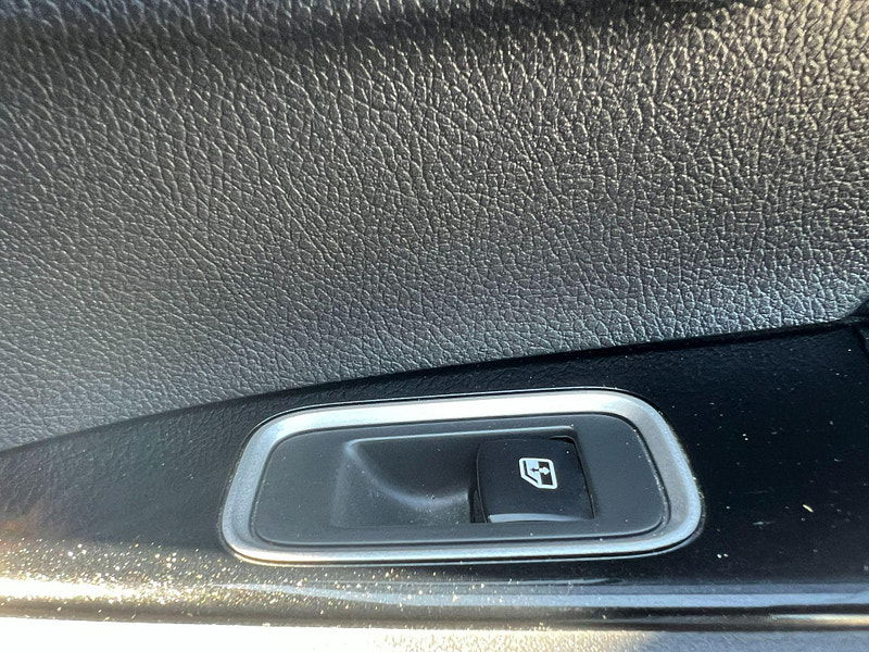 Mitsubishi Outlander 2.0h 12kWh GX4h CVT 4WD Euro 6 (s/s) 5dr 5dr Automatic 2025