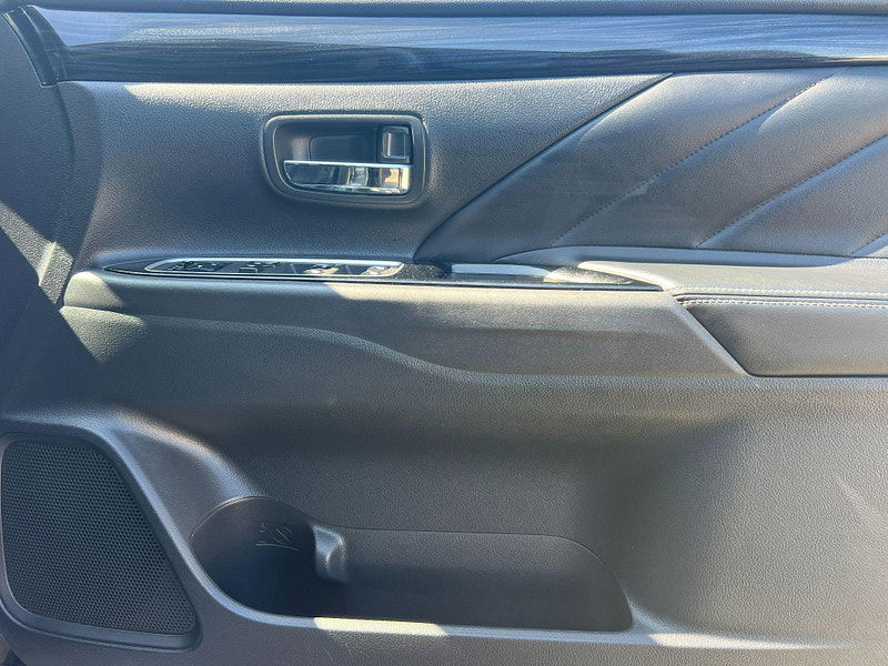 Mitsubishi Outlander 2.0h 12kWh GX4h CVT 4WD Euro 6 (s/s) 5dr 5dr Automatic 2025