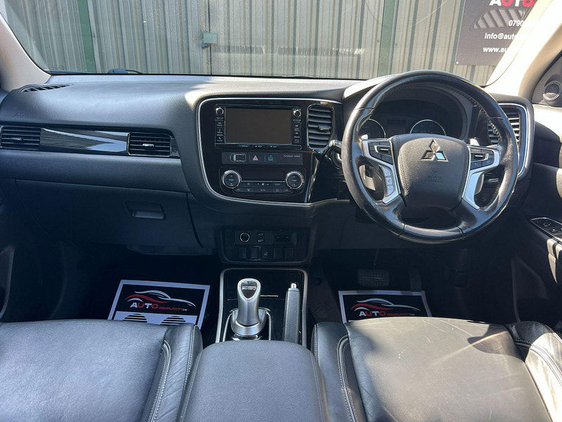 Mitsubishi Outlander 2.0h 12kWh GX4h CVT 4WD Euro 6 (s/s) 5dr 5dr Automatic 2025