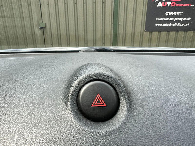 Nissan Juke 1.2 DIG-T Tekna Euro 5 (s/s) 5dr Euro 5 5dr Manual 2025