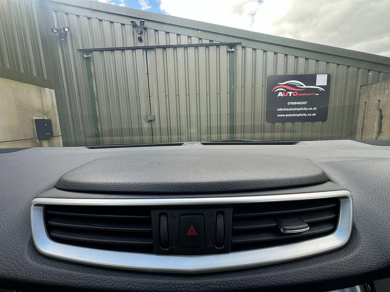 Nissan Qashqai 1.2 DIG-T n-tec+ 2WD Euro 5 (s/s) 5dr 5dr Manual 2026