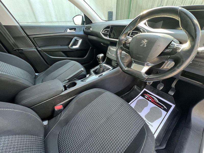 Peugeot 308 1.2 PureTech GPF Active Euro 6 (s/s) 5dr 5dr Manual 2025