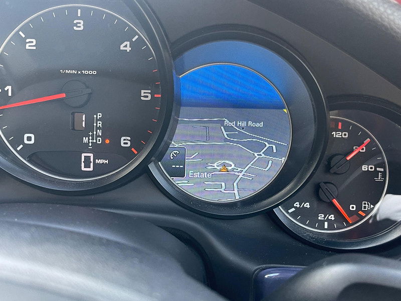 Porsche Panamera 3.0D V6 Platinum Edition TiptronicS Euro 5 (s/s) 5dr 5dr Automatic 2025