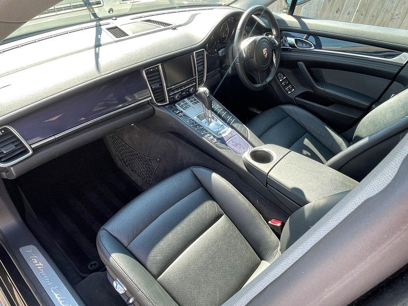 Porsche Panamera 3.0D V6 Platinum Edition TiptronicS Euro 5 (s/s) 5dr 5dr Automatic 2025