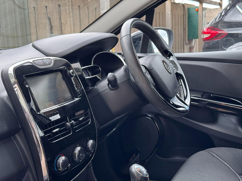 Renault Clio 1.2 16V Dynamique MediaNav Euro 5 5dr 5dr Manual 2026