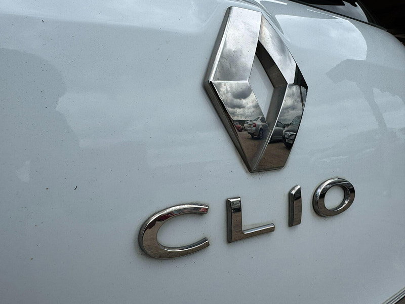 Renault Clio 1.2 16V Dynamique MediaNav Euro 5 5dr 5dr Manual 2026