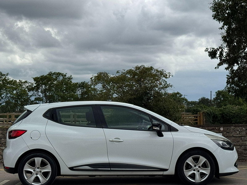 Renault Clio 1.2 16V Dynamique MediaNav Euro 5 5dr 5dr Manual 2026