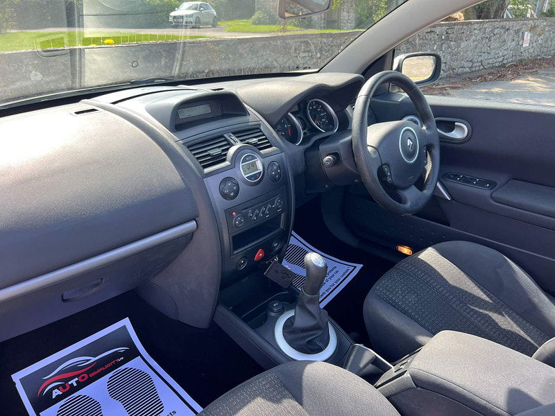 Renault Megane 1.6 VVT Dynamique 2dr 2dr Manual 2025