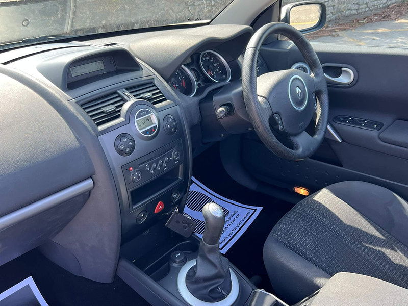 Renault Megane 1.6 VVT Dynamique 2dr 2dr Manual 2025