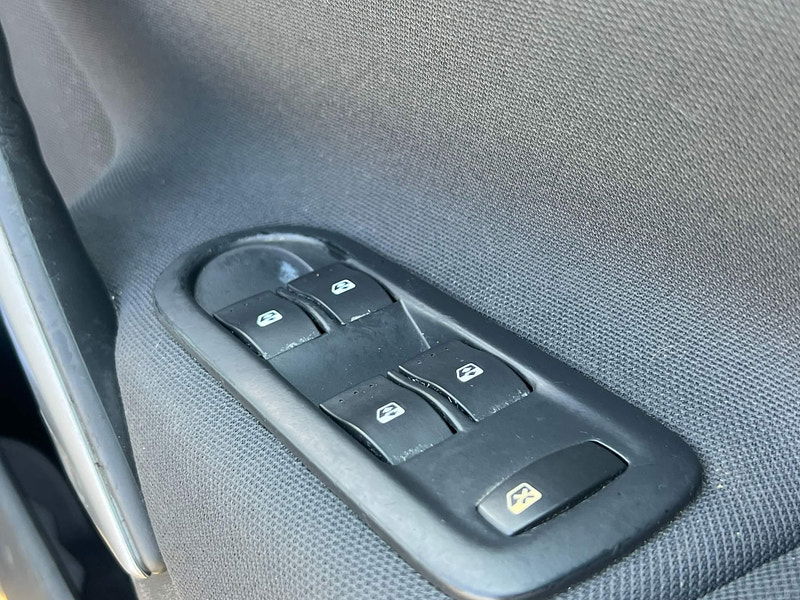 Renault Megane 1.6 VVT Dynamique 2dr 2dr Manual 2025