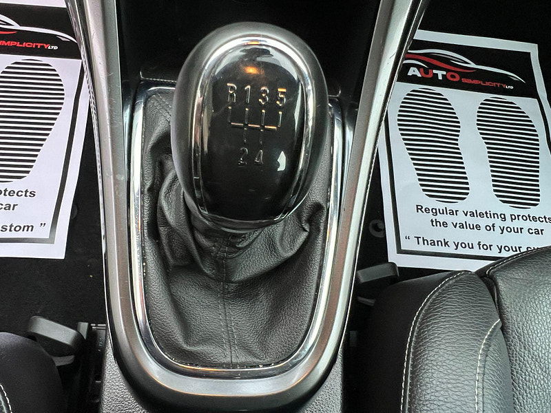 Vauxhall Astra 1.6 16v Elite Euro 5 5dr 5dr Manual 2025