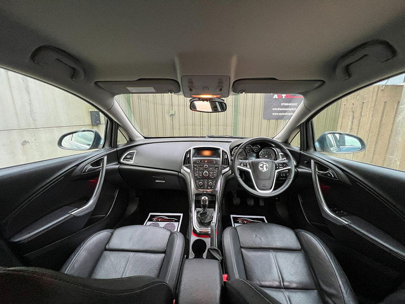 Vauxhall Astra 1.6 16v Elite Euro 5 5dr 5dr Manual 2025