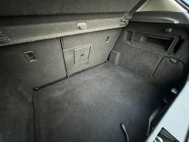 Vauxhall Astra 1.6 16v Elite Euro 5 5dr 5dr Manual 2025