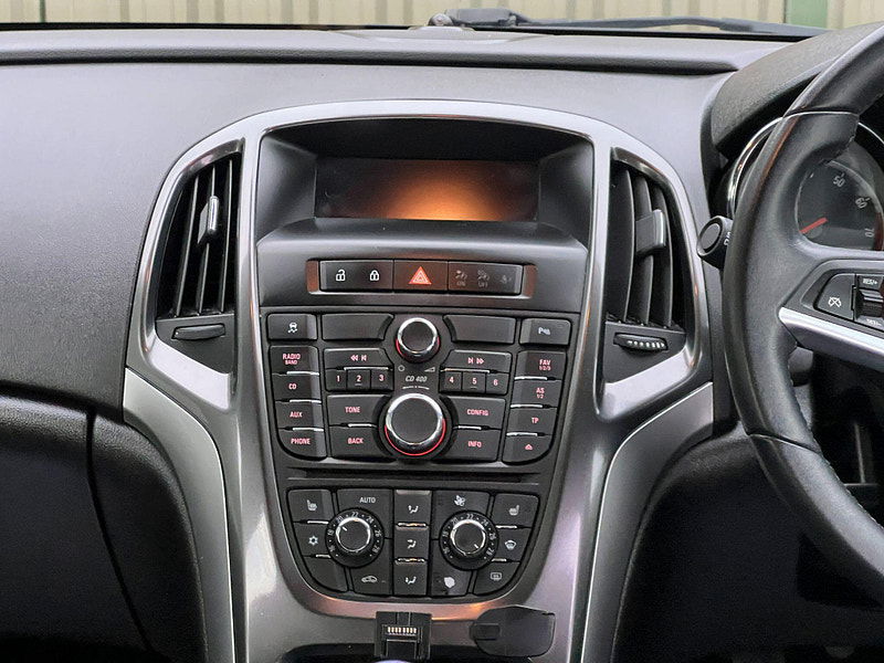 Vauxhall Astra 1.6 16v Elite Euro 5 5dr 5dr Manual 2025