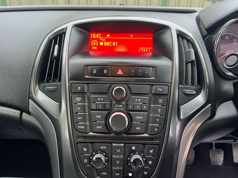 Vauxhall Astra 1.6 16v Elite Euro 5 5dr 5dr Manual 2025