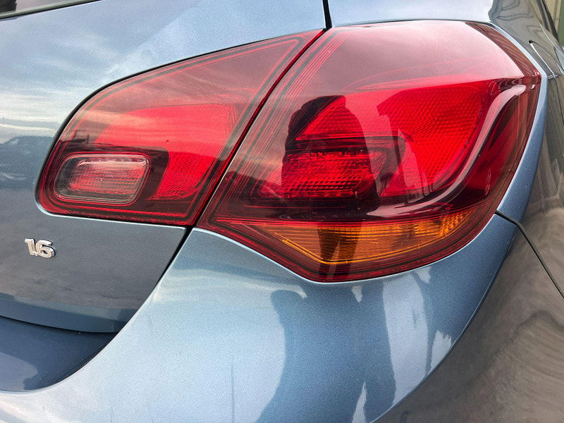 Vauxhall Astra 1.6 16v Elite Euro 5 5dr 5dr Manual 2025