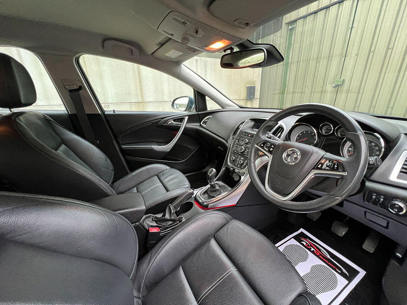 Vauxhall Astra 1.6 16v Elite Euro 5 5dr 5dr Manual 2025