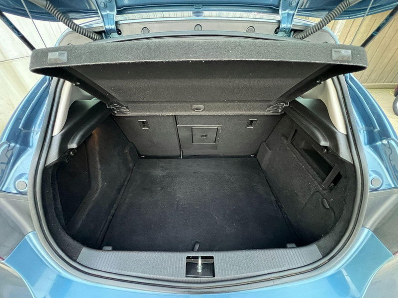 Vauxhall Astra 1.6 16v Elite Euro 5 5dr 5dr Manual 2025