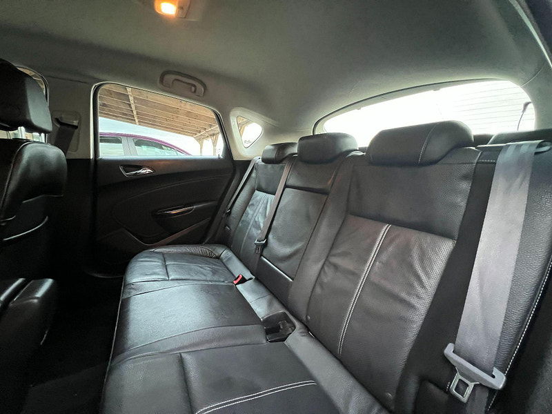 Vauxhall Astra 1.6 16v Elite Euro 5 5dr 5dr Manual 2025