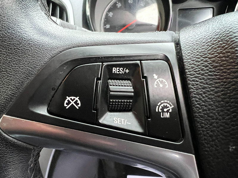 Vauxhall Astra 1.6 16v Elite Euro 5 5dr 5dr Manual 2025