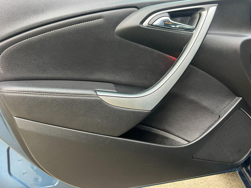 Vauxhall Astra 1.6 16v Elite Euro 5 5dr 5dr Manual 2025