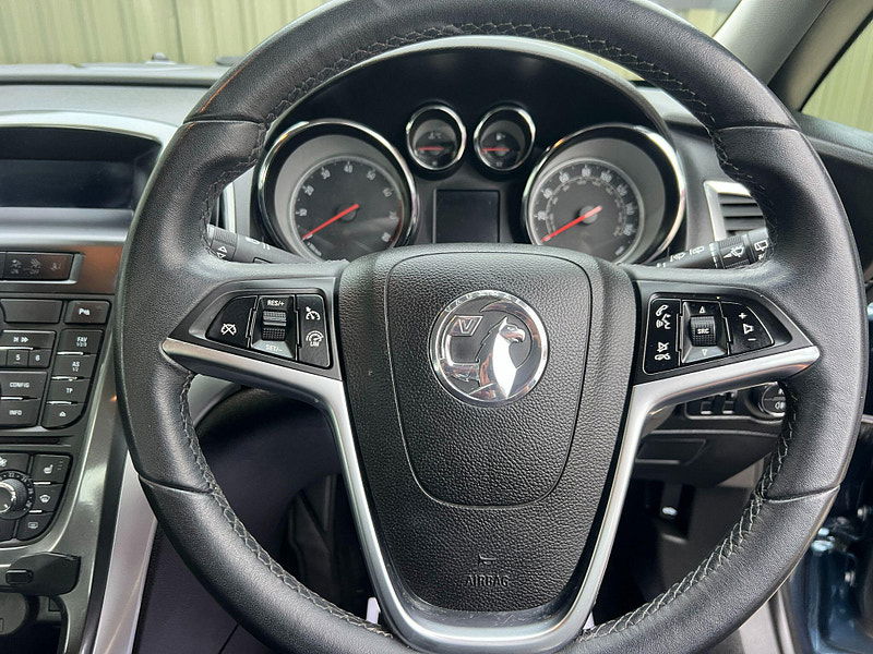 Vauxhall Astra 1.6 16v Elite Euro 5 5dr 5dr Manual 2025