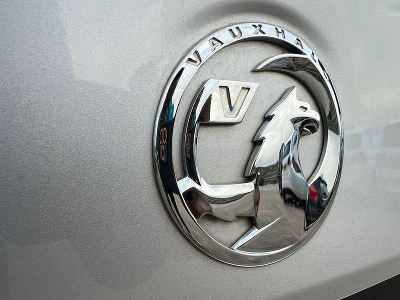 Vauxhall Astra 1.6 CDTi BlueInjection SRi Sports Tourer Euro 6 (s/s) 5dr 5dr Manual 2025