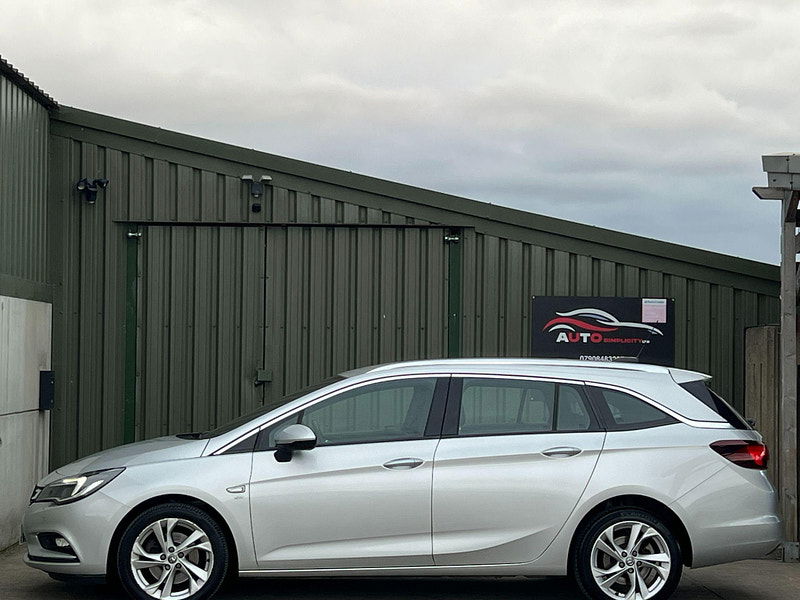 Vauxhall Astra 1.6 CDTi BlueInjection SRi Sports Tourer Euro 6 (s/s) 5dr 5dr Manual 2025