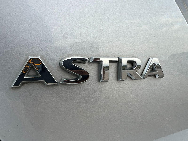 Vauxhall Astra 1.6 CDTi BlueInjection SRi Sports Tourer Euro 6 (s/s) 5dr 5dr Manual 2025