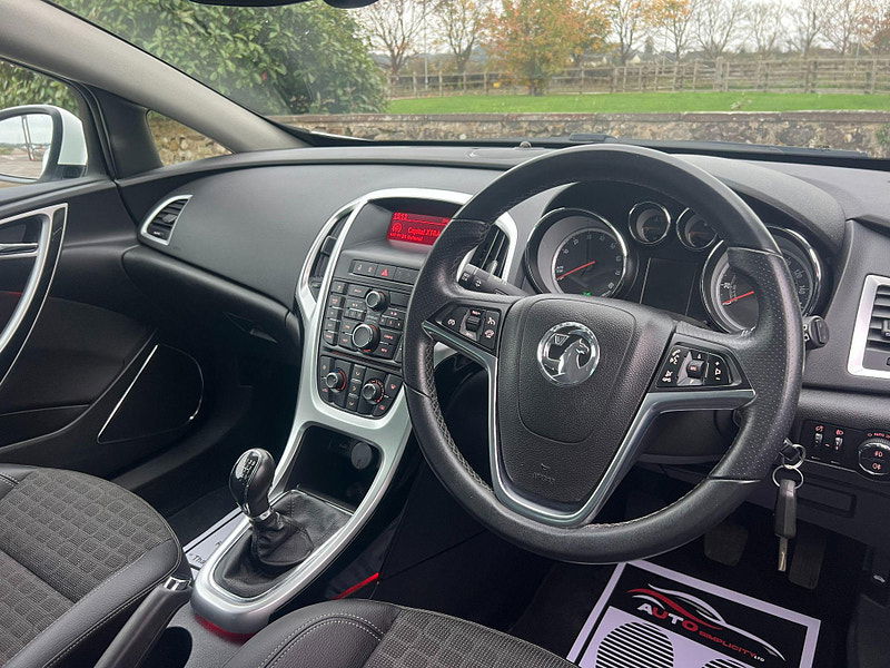 Vauxhall Astra GTC 1.4T SRi Euro 5 (s/s) 3dr 3dr Manual 2025