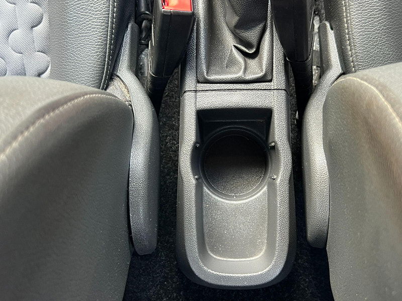 Vauxhall Corsa 1.4 16V SE Euro 5 5dr 5dr Manual 2025