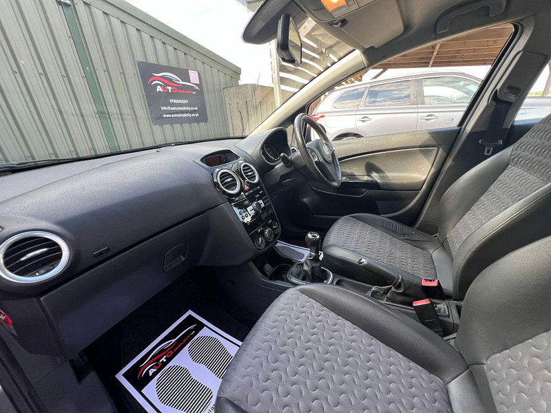 Vauxhall Corsa 1.4 16V SE Euro 5 5dr 5dr Manual 2025