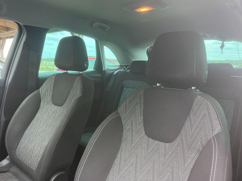 Vauxhall Crossland X 1.2 Griffin Euro 6 (s/s) 5dr 5dr Manual 2026