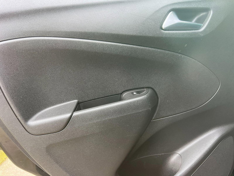 Vauxhall Crossland X 1.2 Griffin Euro 6 (s/s) 5dr 5dr Manual 2026