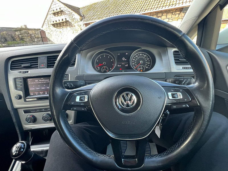 Volkswagen Golf 1.4 TSI BlueMotion Tech SE Euro 5 (s/s) 5dr 5dr Manual 2025