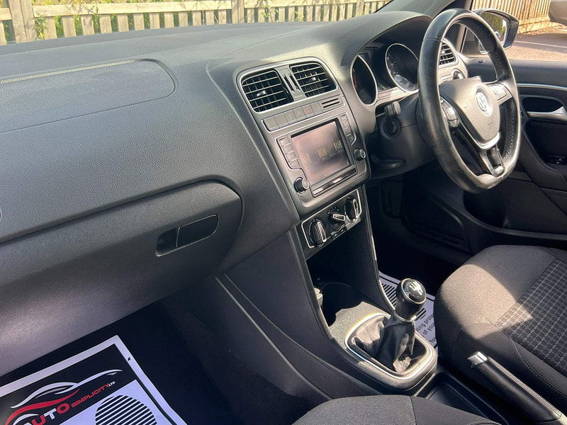 Volkswagen Polo 1.2 TSI BlueMotion Tech SE Euro 6 (s/s) 5dr 5dr Manual 2025